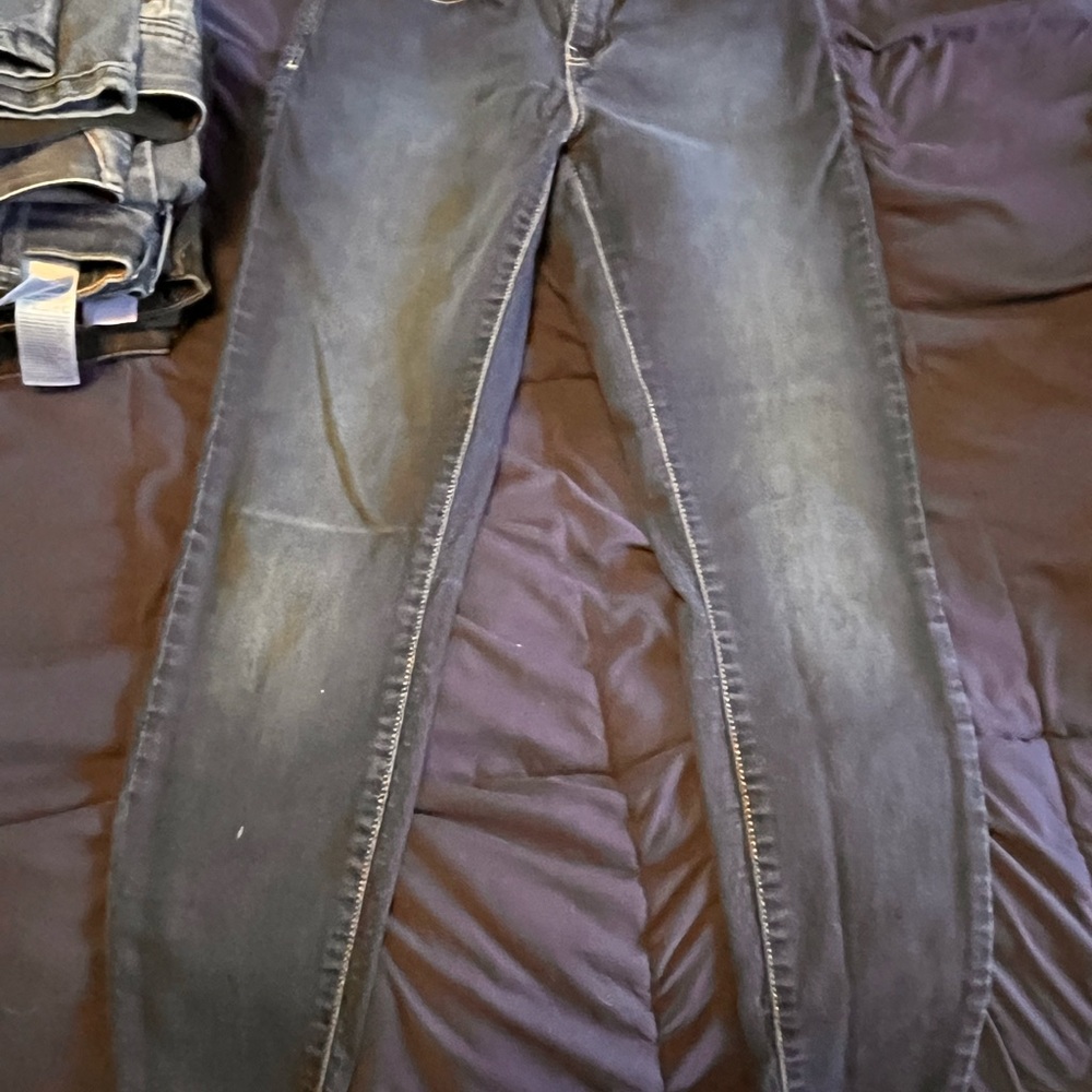 Signature Mid-Rise Skinny Jeans in Deep Blue